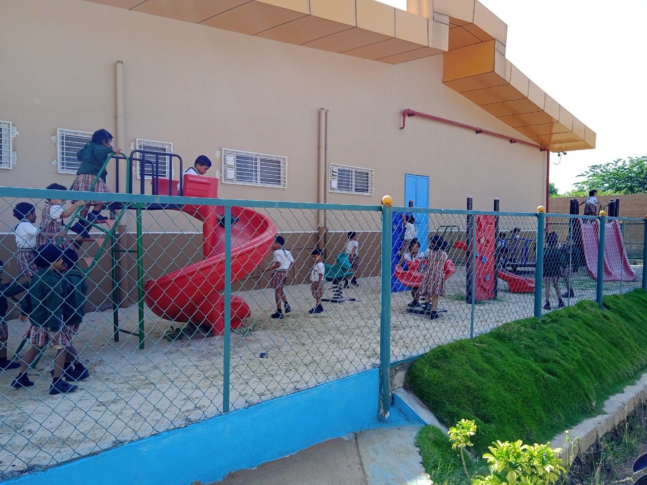 Broadvision World School - Hennur Main Road