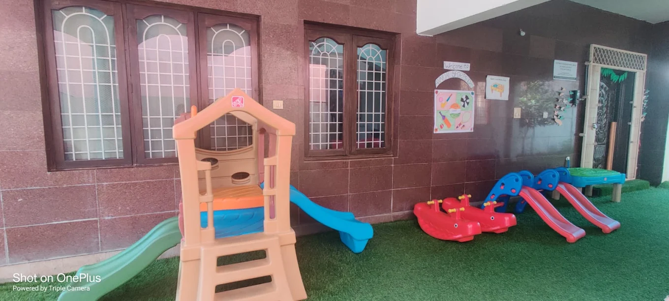 Footprints: Play School & Day Care Creche, Preschool in CV Raman Nagar, Bengaluru - C V Raman Nagar