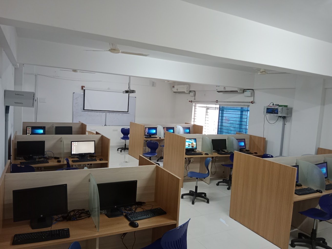 Narayana e-Techno School - KR Puram