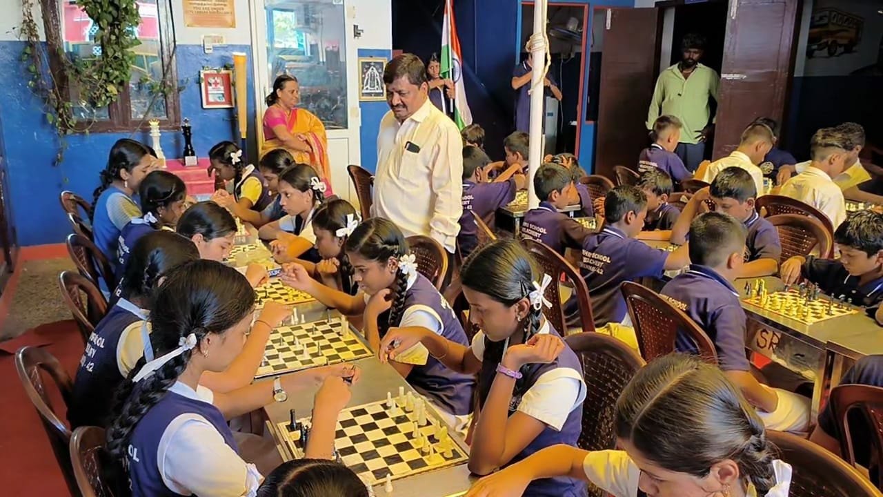 NEHRU HIGH SCHOOL - Velachery