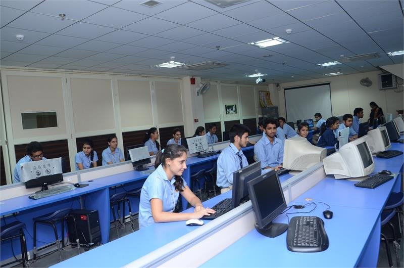 Greenway Modern School - Dilshad Garden