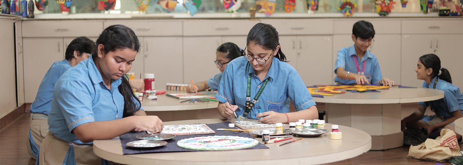 Queen's Valley School - Dwarka