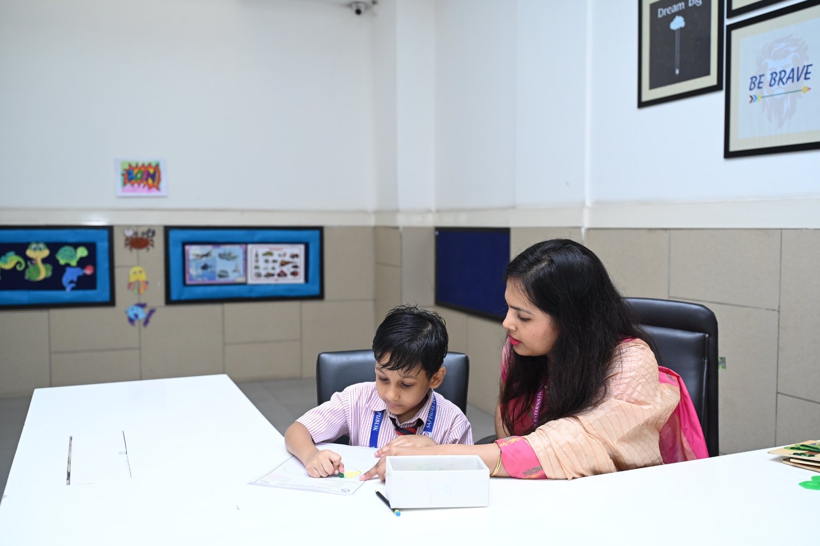 Sapphire International School Crossing Republik - Crossing Republik