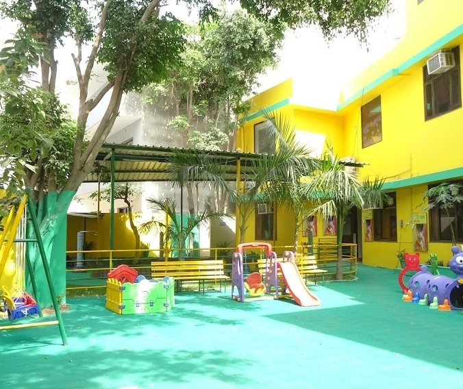 Indo American Montessori Play School And Preschool - Sector 43