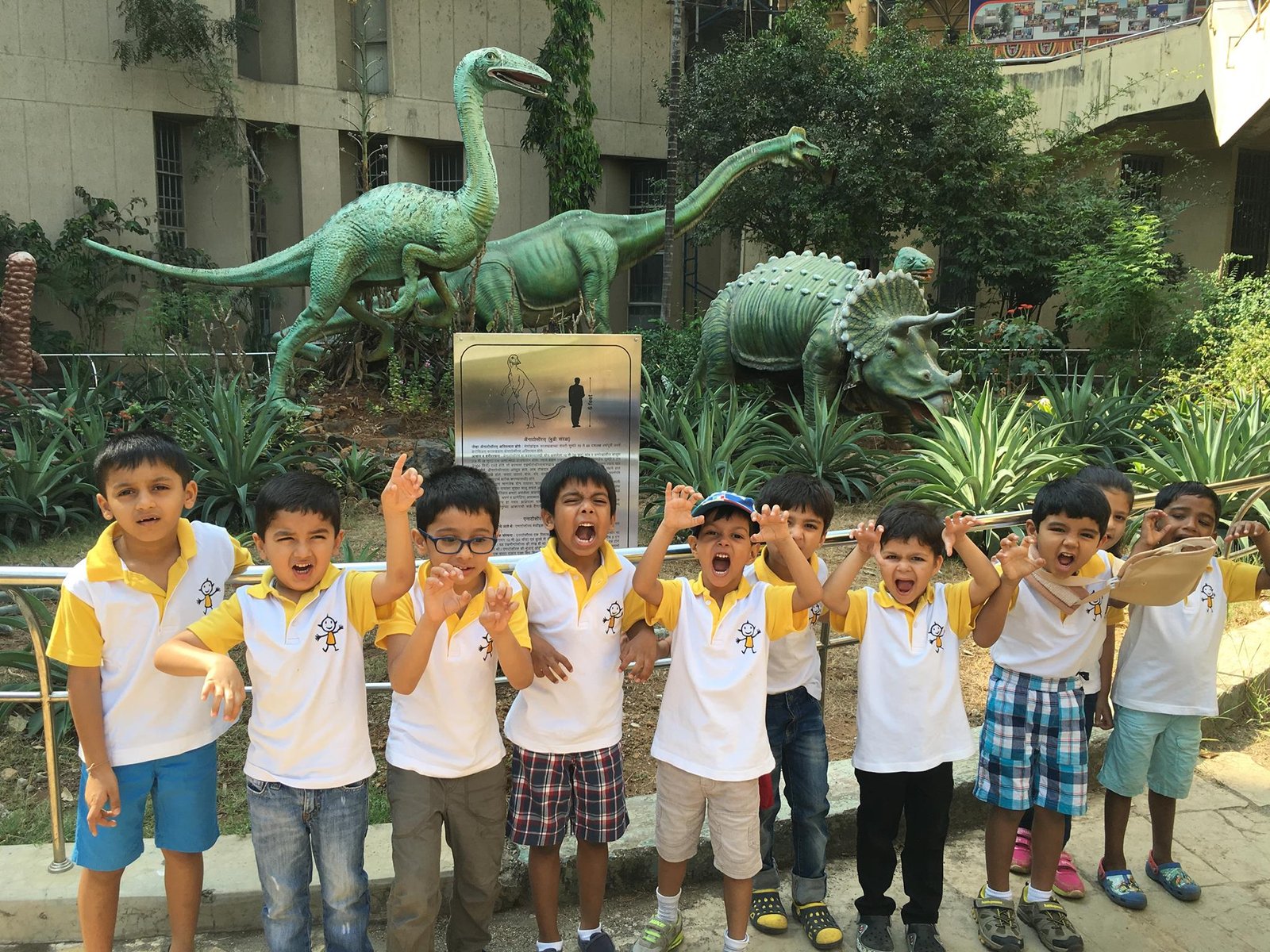 Kinder Nest - Dadar