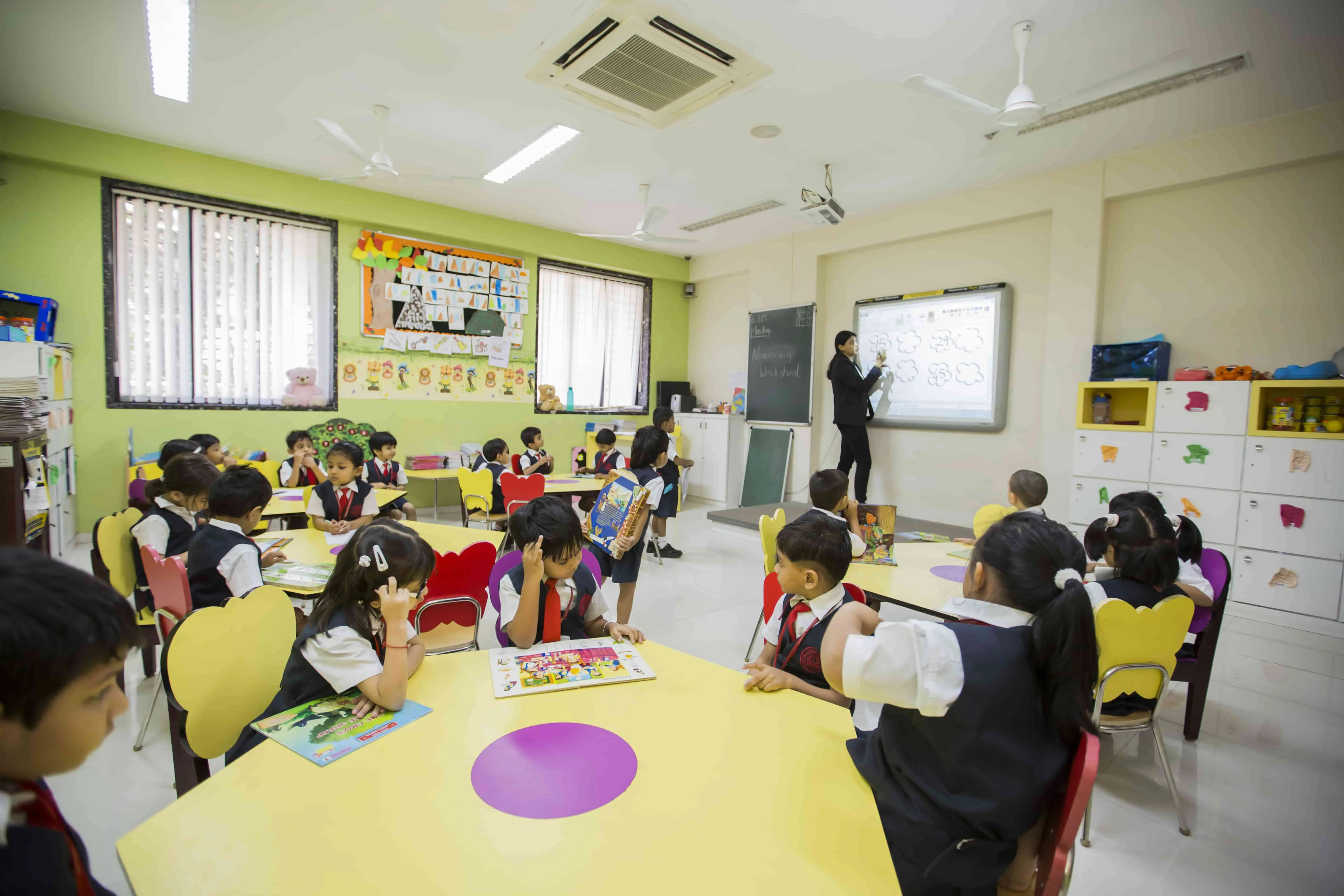 Panbai International School - IGCSE - Santacruz East
