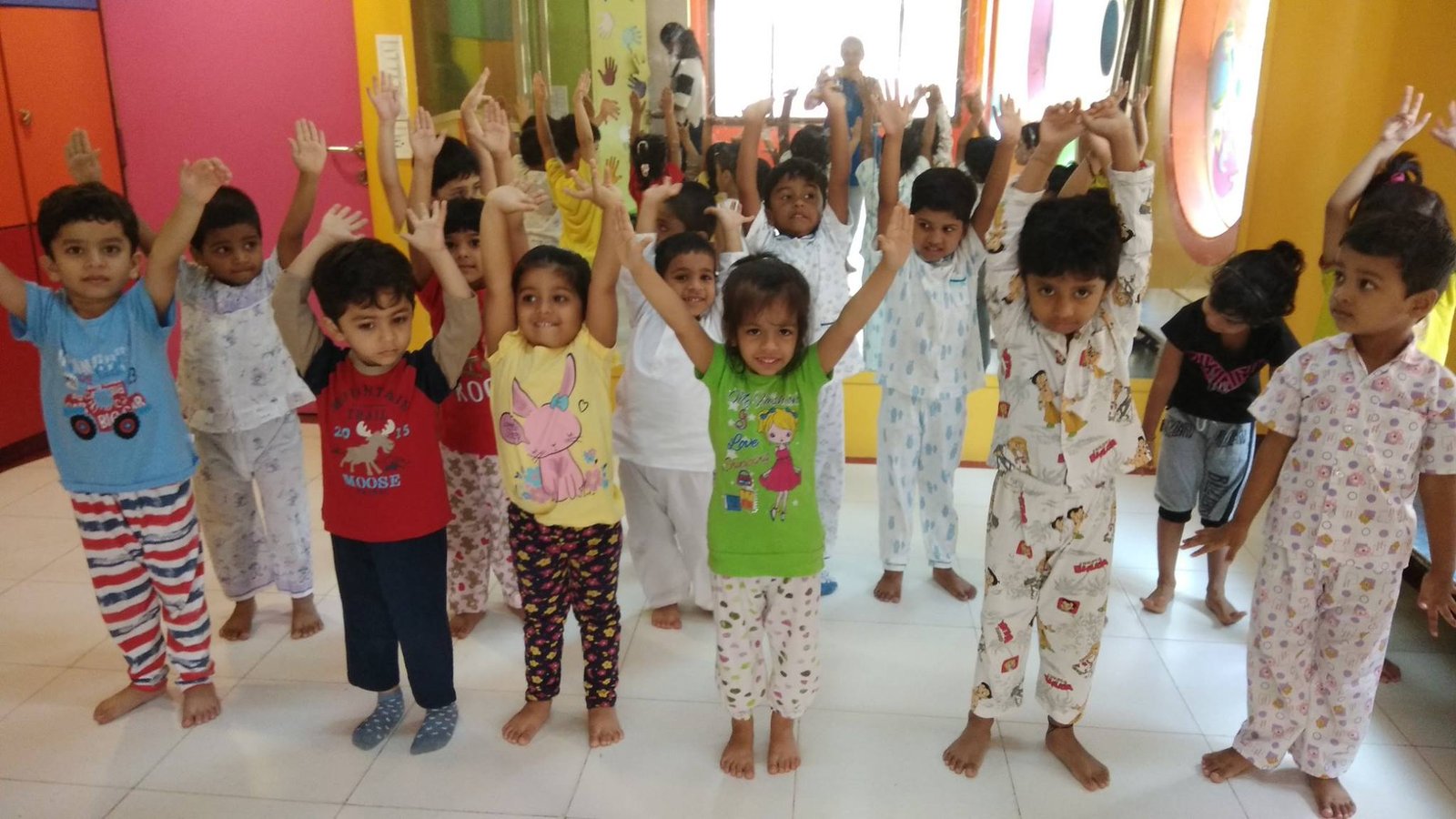 Peek A Boo Club - Dadar