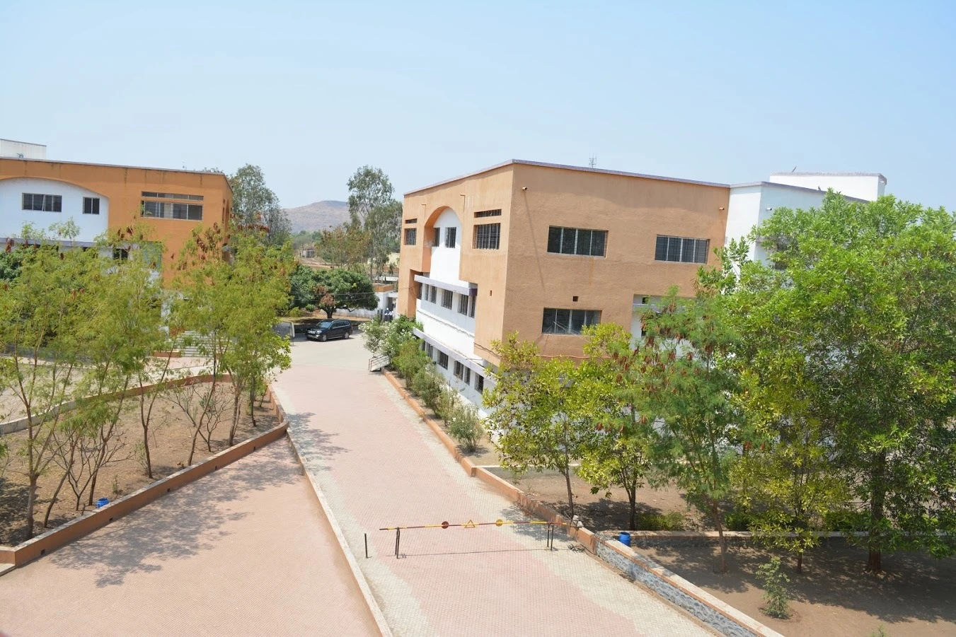 Shivneri School School and junior college - Asalpha Link Road