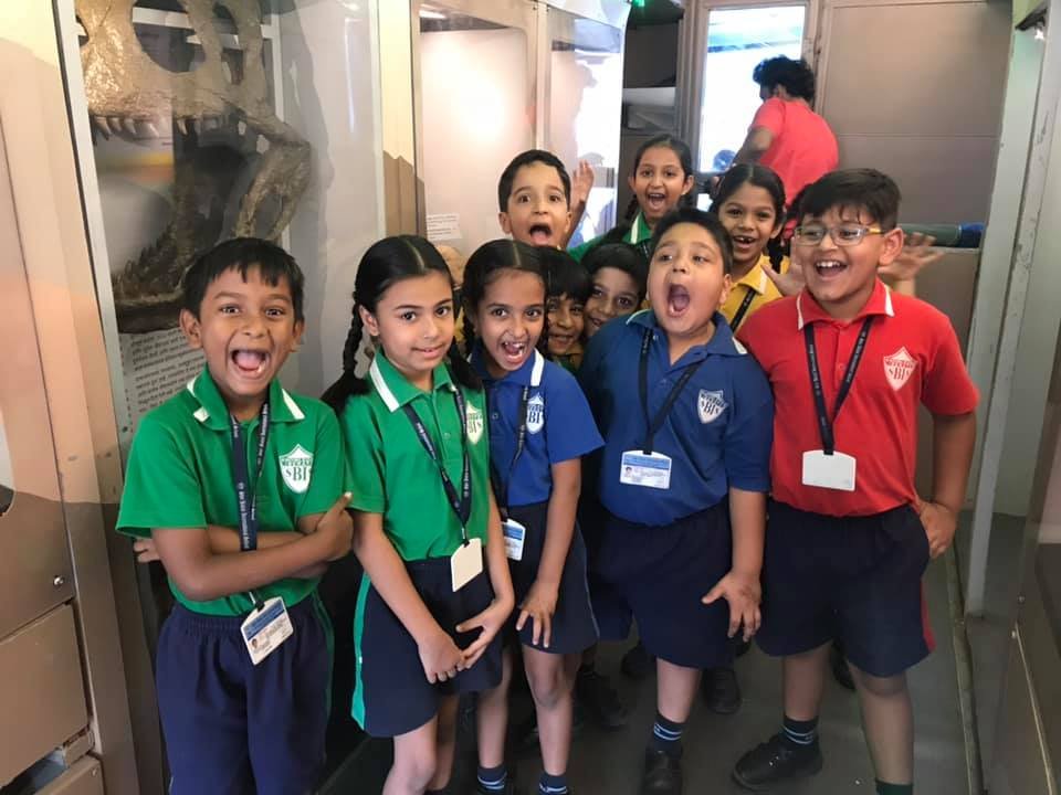 Shri Balaji International School - Malad West