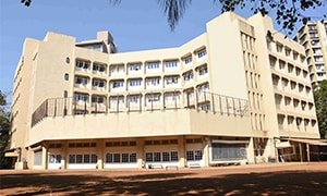 Shrimati Ramdevi Sobhraj Bajaj Arya Vidya Mandir School - Juhu