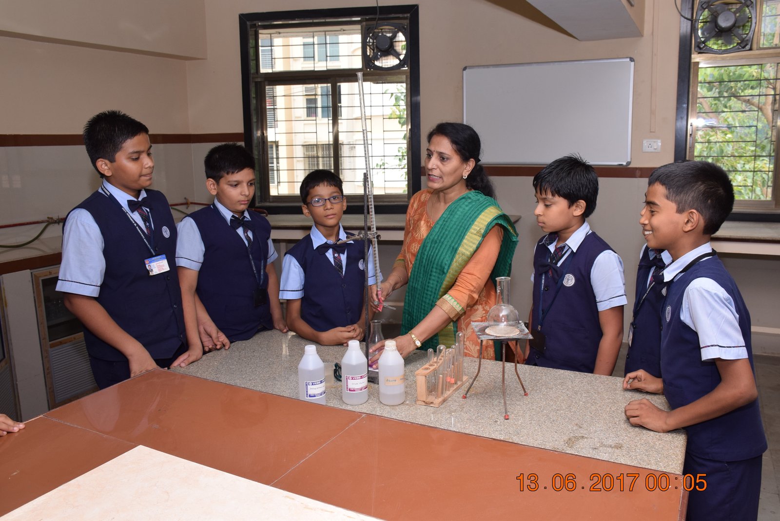 Smt. H. M. Nanavati English High School - Vile Parle East