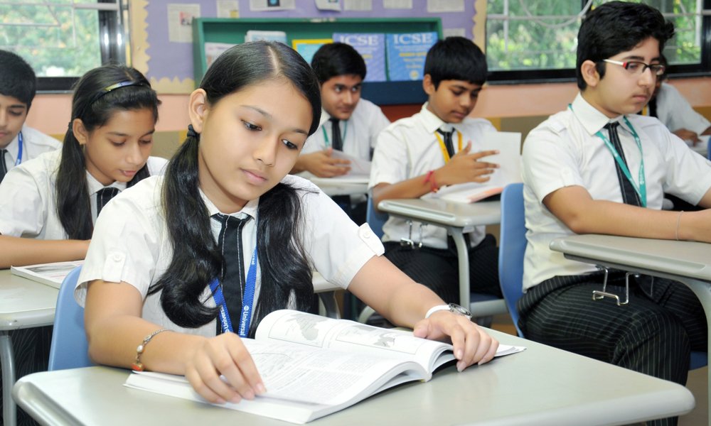 Universal High School - Thane West