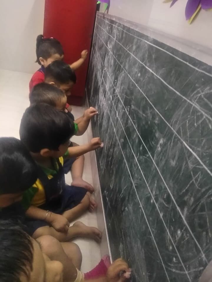 American Kidz Play School