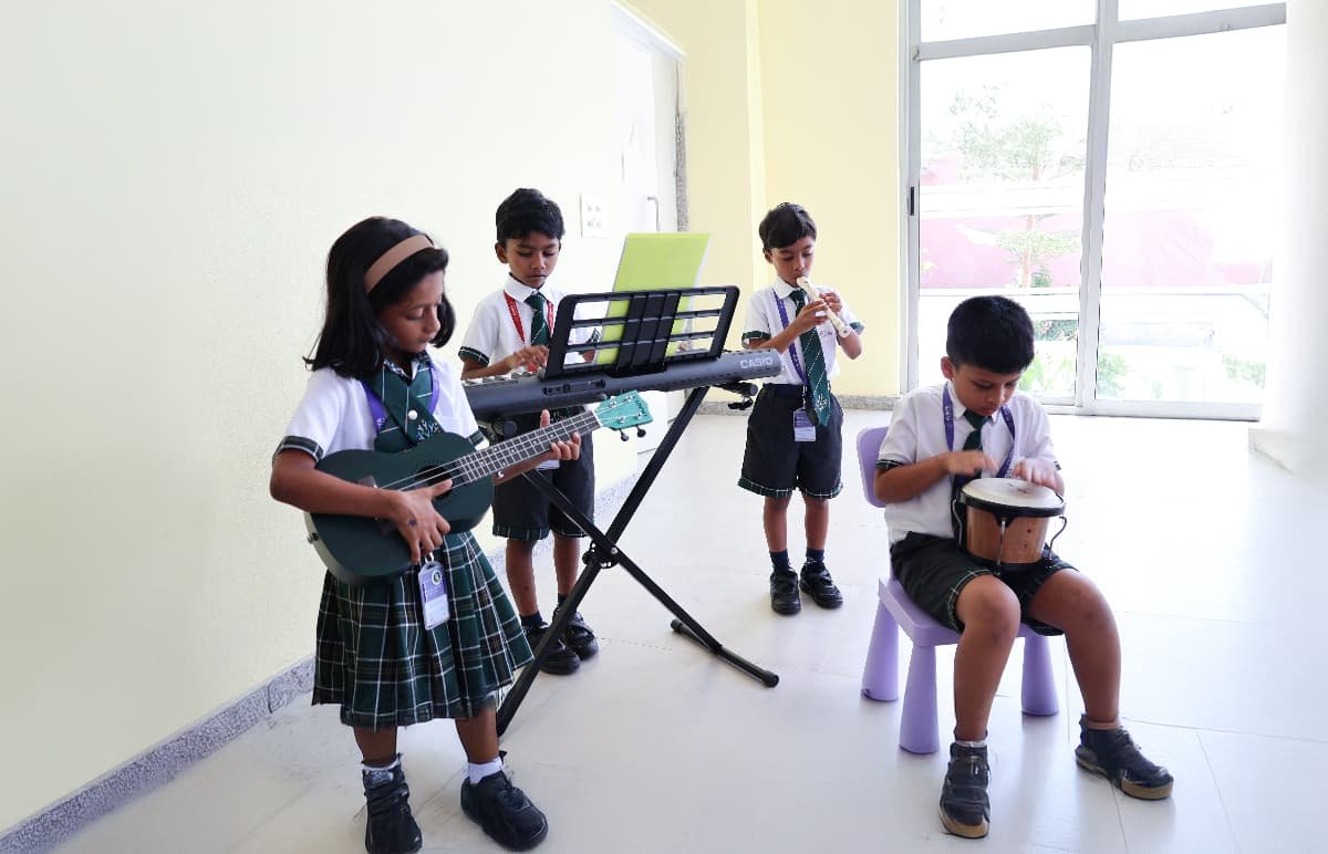 Avinya International School