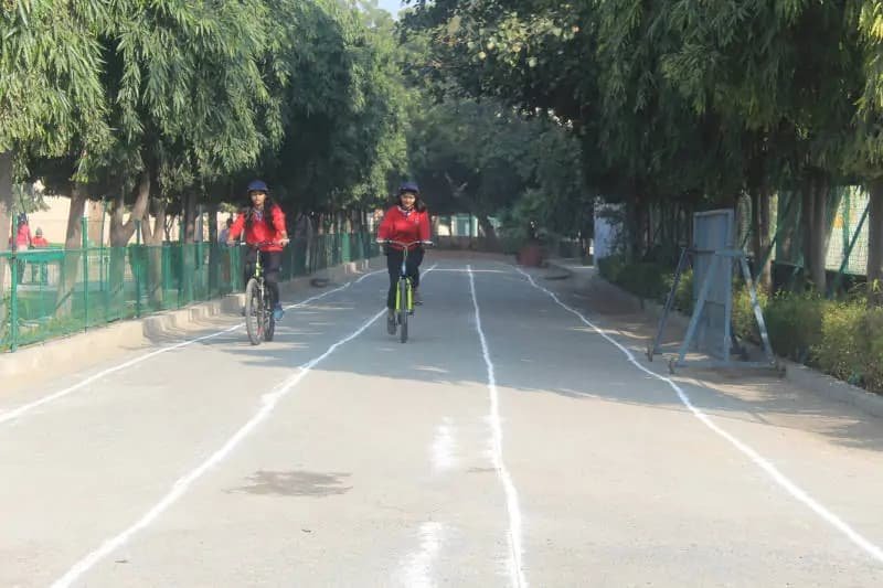 Colonel Satsangi s Kiran Memorial Public School