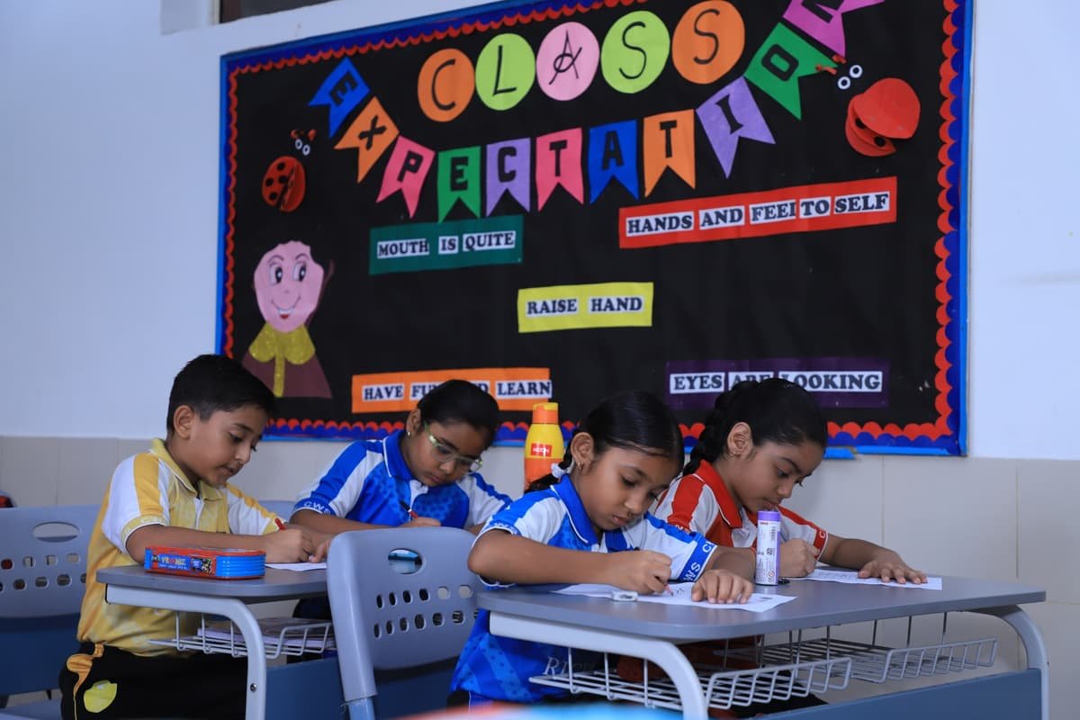 Crimson World School Agra