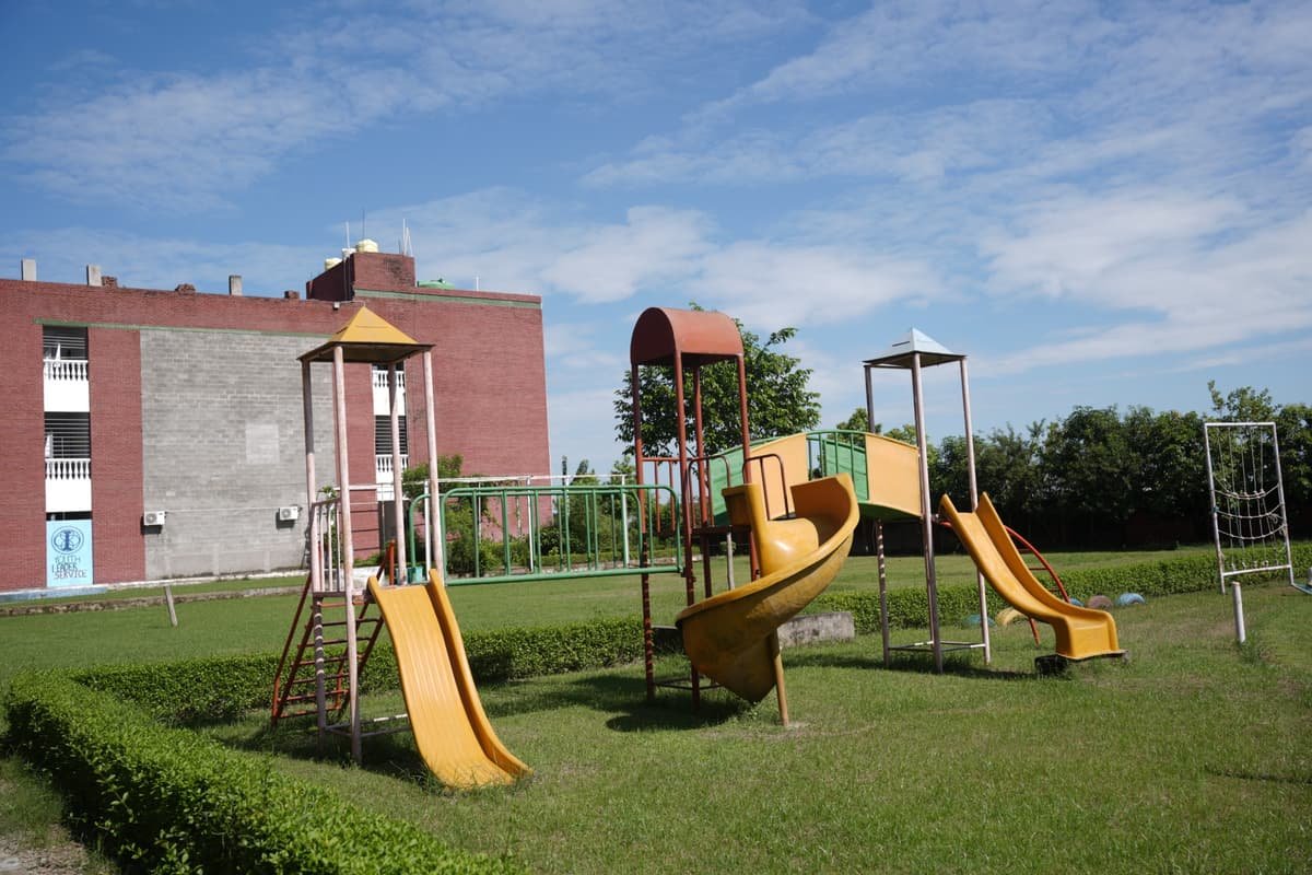 Crimson World School