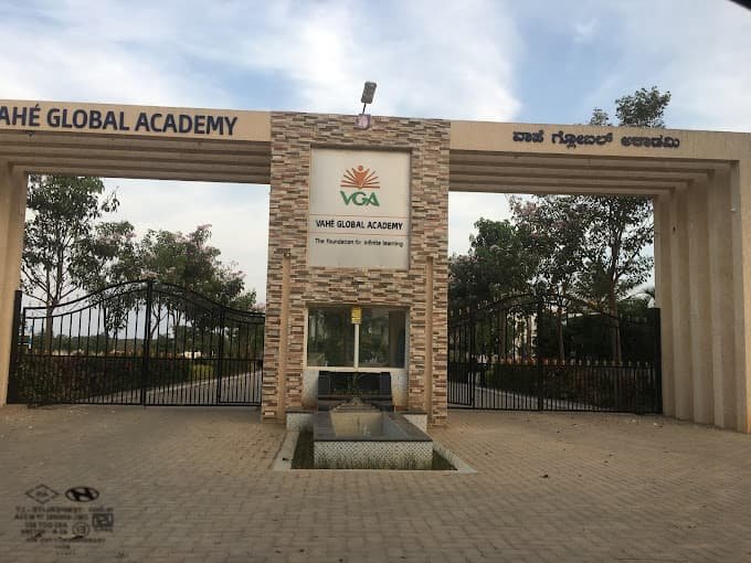 Explorers Academy