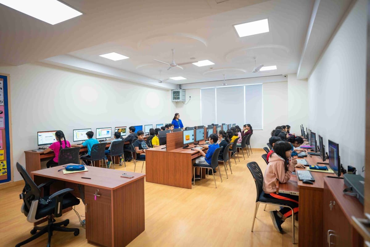 Heritage Xperiential Learning School, Noida