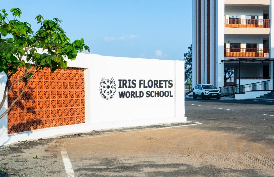 Iris Florets World School