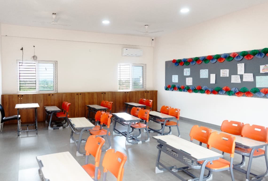 Iris Florets World School