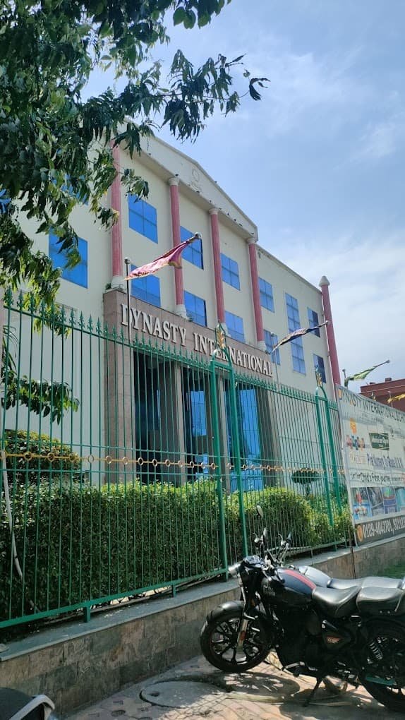 John F Kennedy Public School