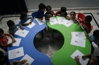 Little Einsteins