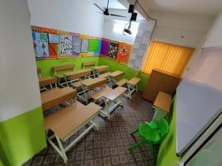 OAKTREE KIDZ International School