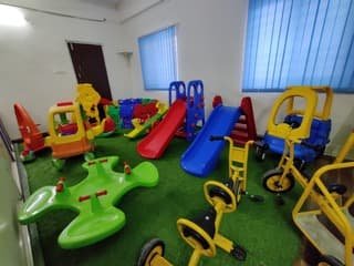 OAKTREE KIDZ International School