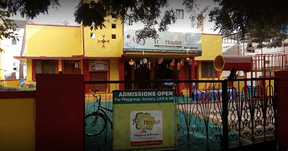 OAKTREE KIDZ International School