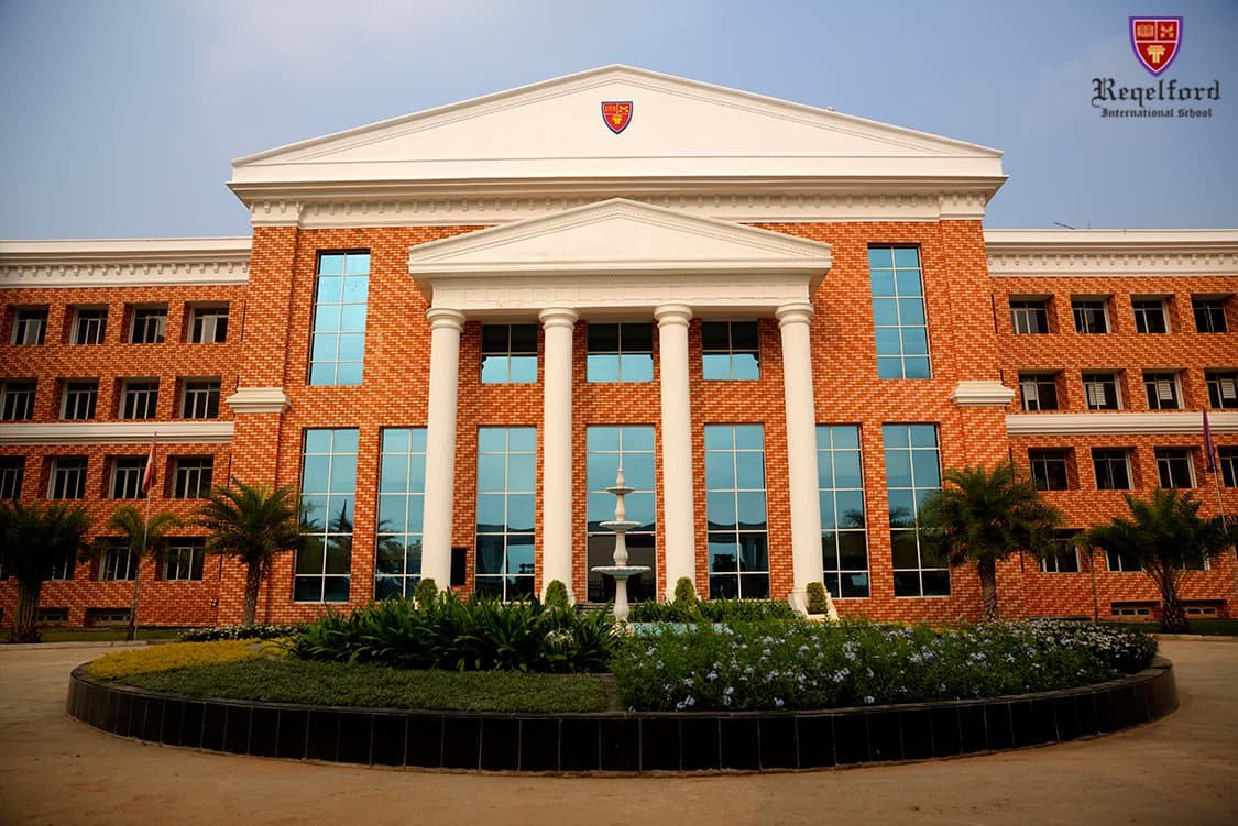 Reqelford International School