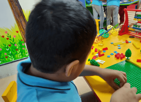R.N.Podar School