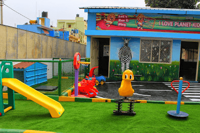 SAANDIPINI HIGH TECH SCHOOL