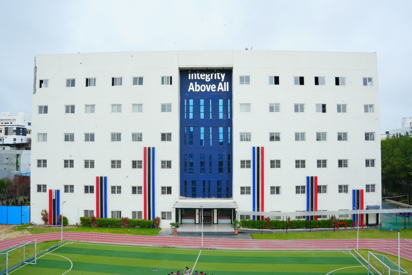 SHRI NIKETAN HIGH SCHOOL