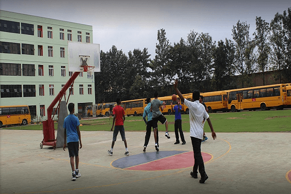 Silver Oaks International School
