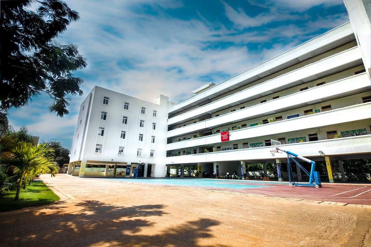 Silver Oaks International School
