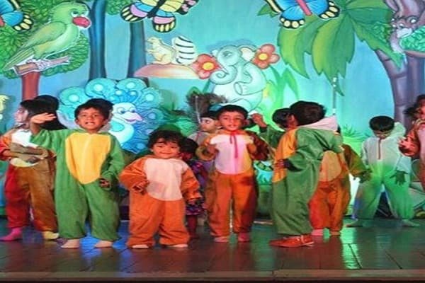 Sparkles Kinder Kastle
