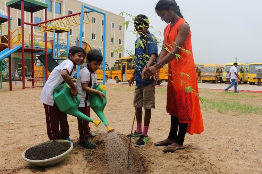 Sri Vamshidhar High School