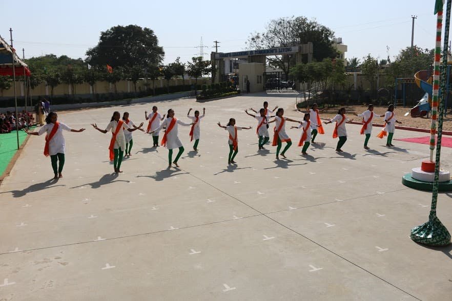 Sri Vamshidhar High School