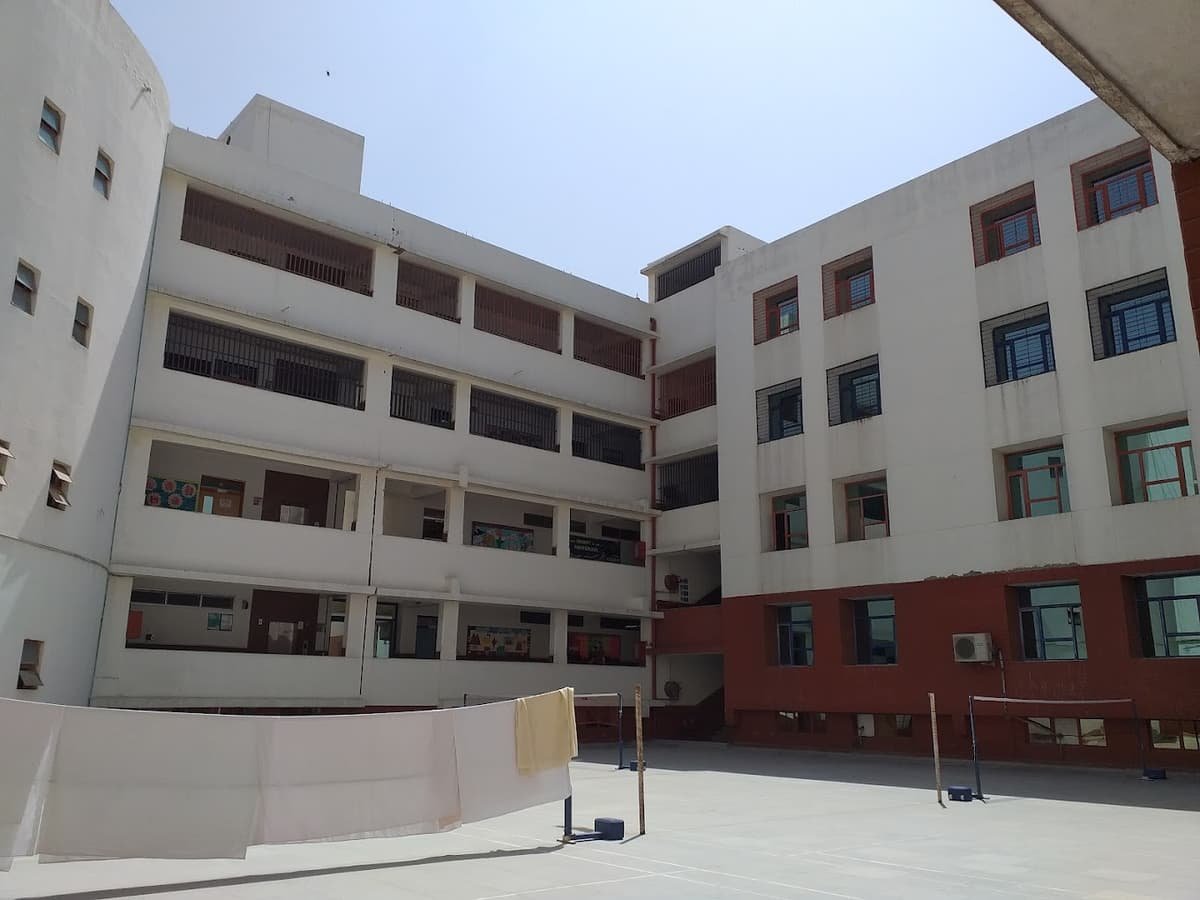 St. Thomas School