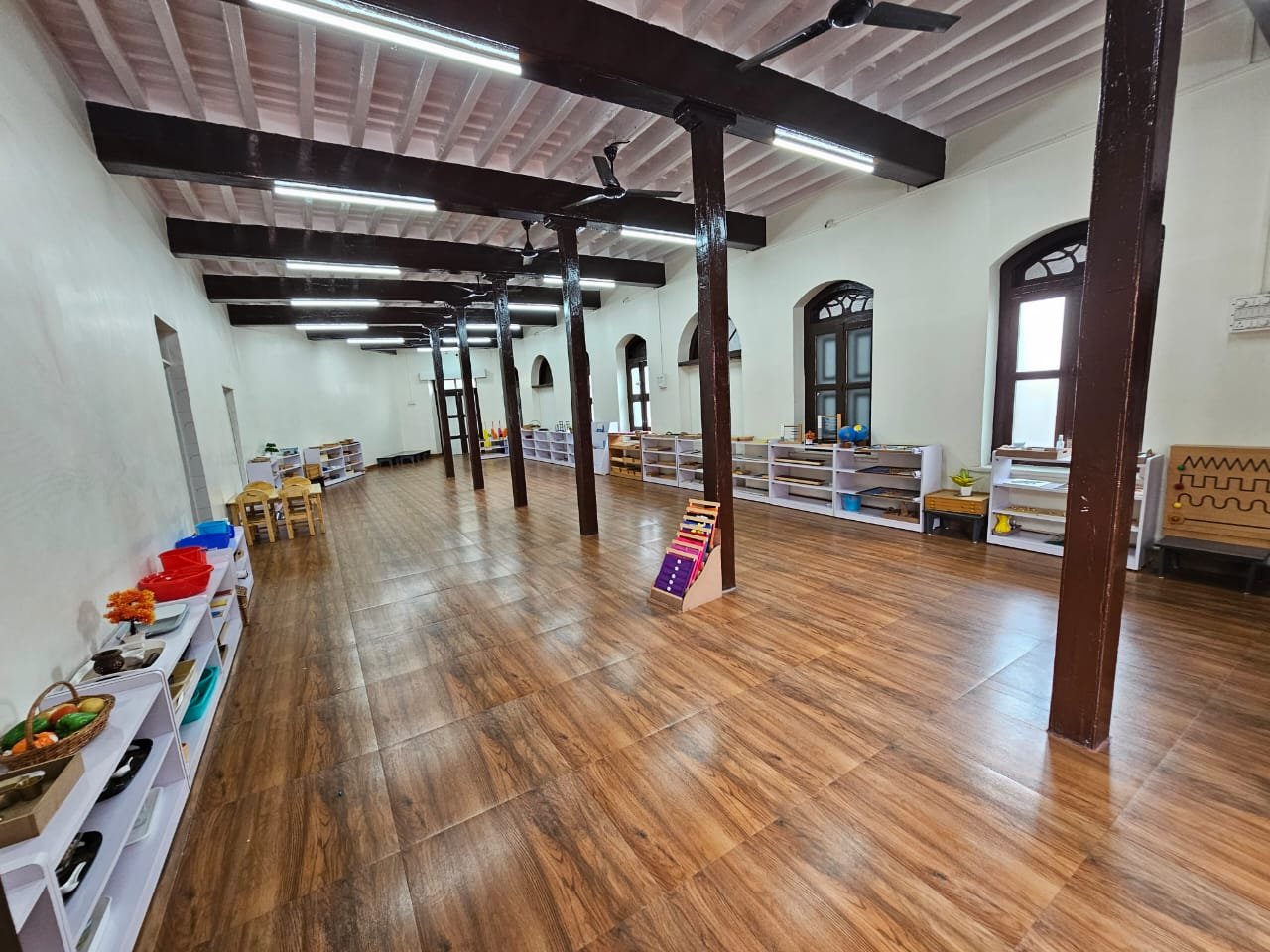 THE SCHOOL OF MONTESSORI