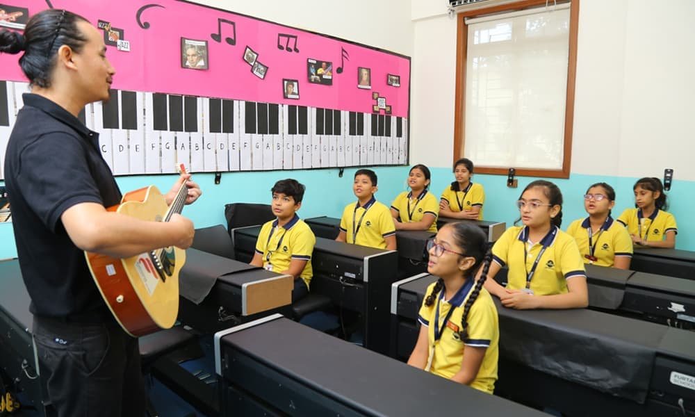 Universal School