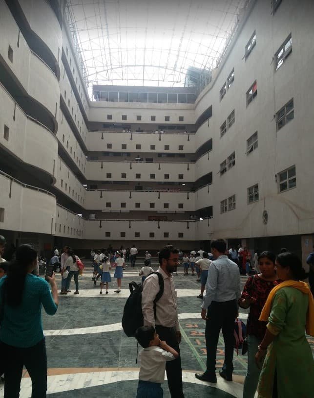 Vasudev C. Wadhwa Arya Vidya Mandir